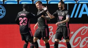 {{ otherArticle[0].article.title }}