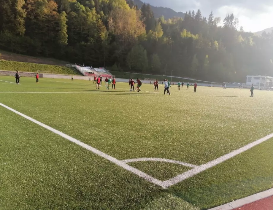 Благотворителен футболен турнир в помощ на 18-годишно момче организират в Смолян