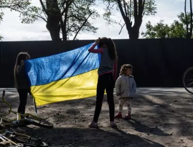 ВСУ влезе в Херсон, в центъра се веят украински знамена (ВИДЕО)