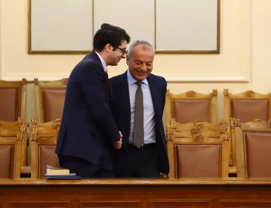 Донев: Служебното правителство няма политика по доходите 