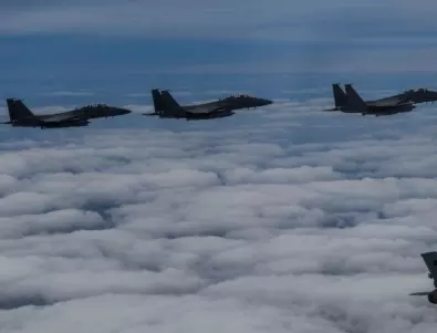 НАТО прихвана три руски самолета над Балтийско море 