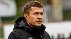 {{ otherArticle[0].article.title }}