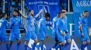 {{ otherArticle[0].article.title }}