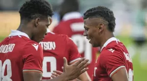 {{ otherArticle[0].article.title }}