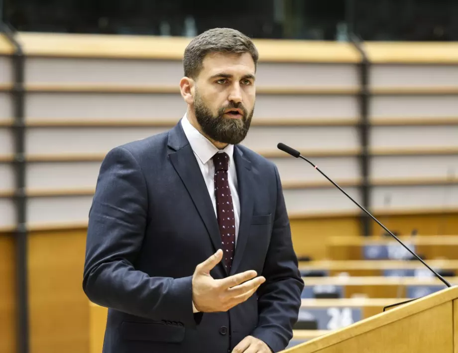 Евродепутат от ГЕРБ иска Кьовеши да разследва връзката на Nexo с "Да, България"