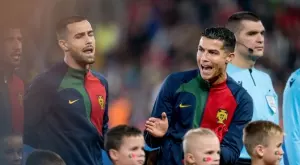 {{ otherArticle[0].article.title }}