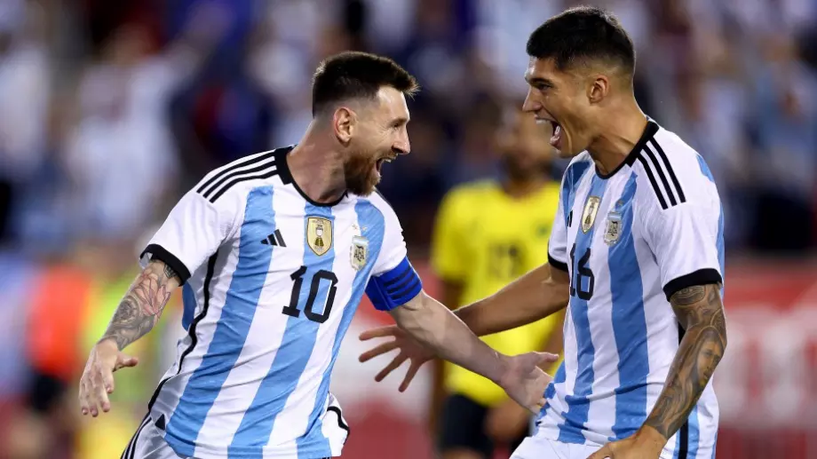 Втори удар за Аржентина - футболист на Интер е аут от Световното първенство в Катар