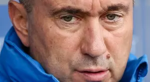 {{ otherArticle[0].article.title }}