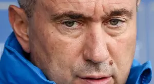 {{ otherArticle[0].article.title }}