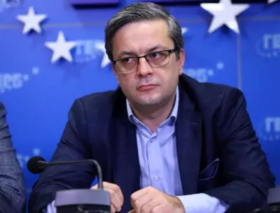 Тома Биков: Петков вече мисли за 49-то Народно събрание