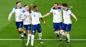 Последни мачове в групите на Световното по футбол! Кои ще са първите 4 отбора на 1/8-финалите? (ТВ ПРОГРАМА)