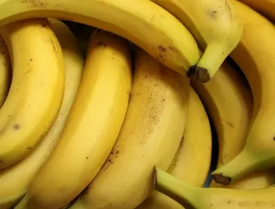 Лекар: Бананите и доматите са вредни за хората с това заболяване