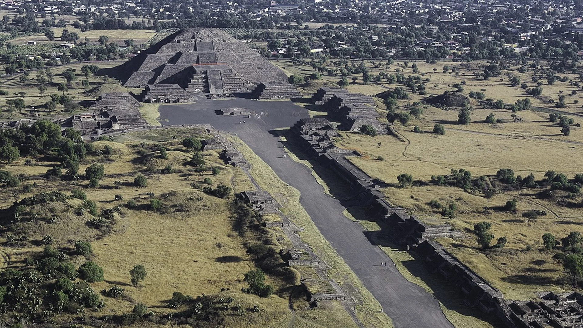 „Култ към кървавото огледало“ е в основата на една от първите империи в историята