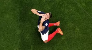 {{ otherArticle[0].article.title }}