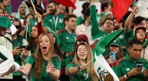 Отличен за креативност! Няма да повярвате в какво почитател на Мексико скри алкохола си (ВИДЕО)