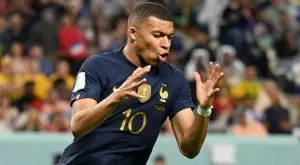 {{ otherArticle[0].article.title }}