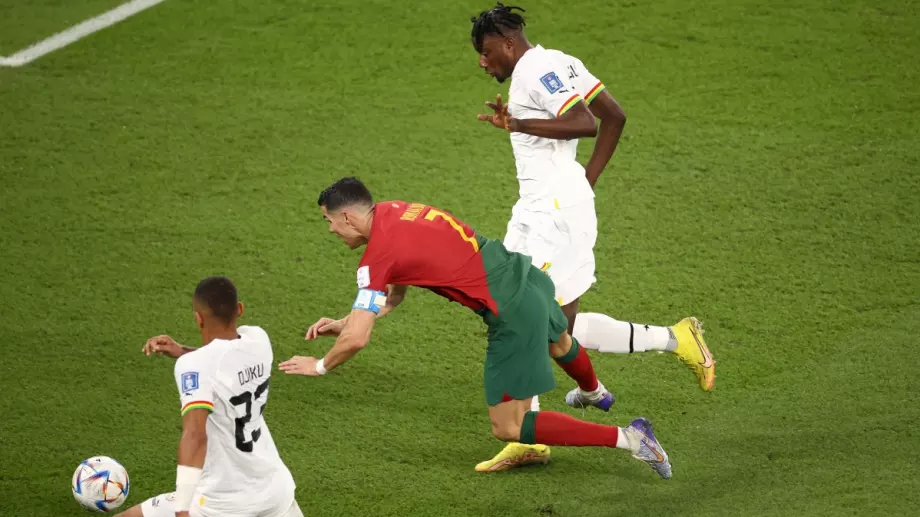 ВИДЕО: Правилно ли бе свирена дузпа за Португалия срещу Гана?