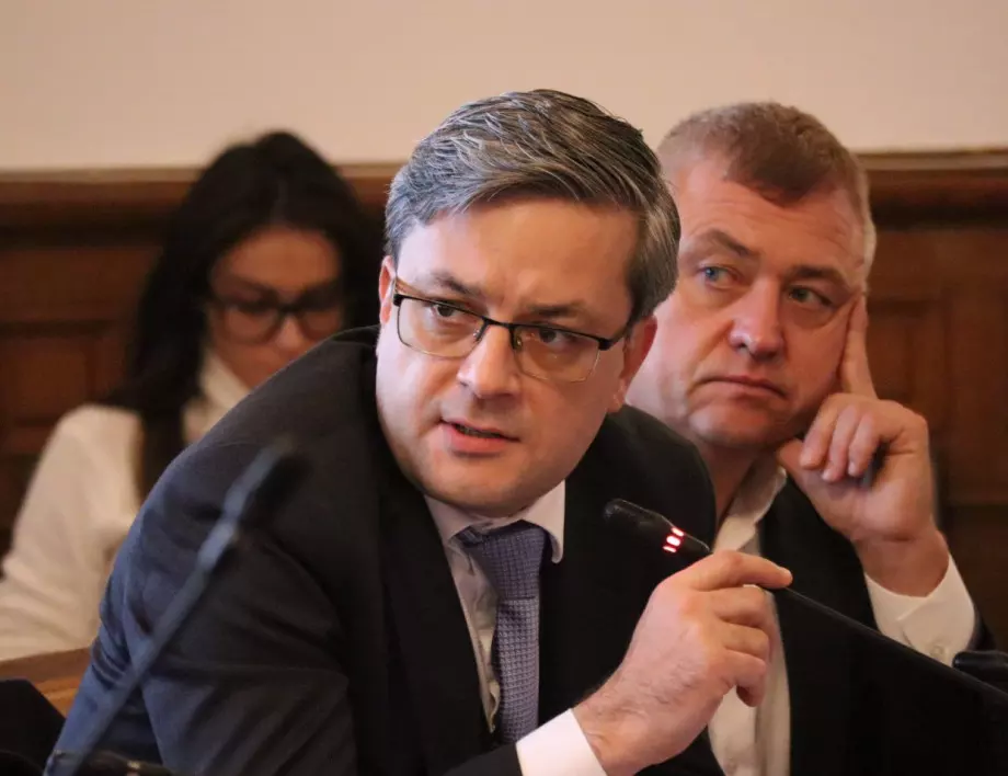 ГЕРБ няма да подкрепят кабинет с министри Кирил Петков и Асен Василев