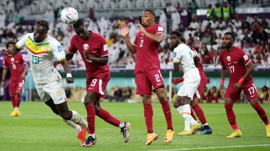 Край на сушата! Домакинът Катар най-накрая отбеляза гол на Световно първенство по футбол (ВИДЕО)