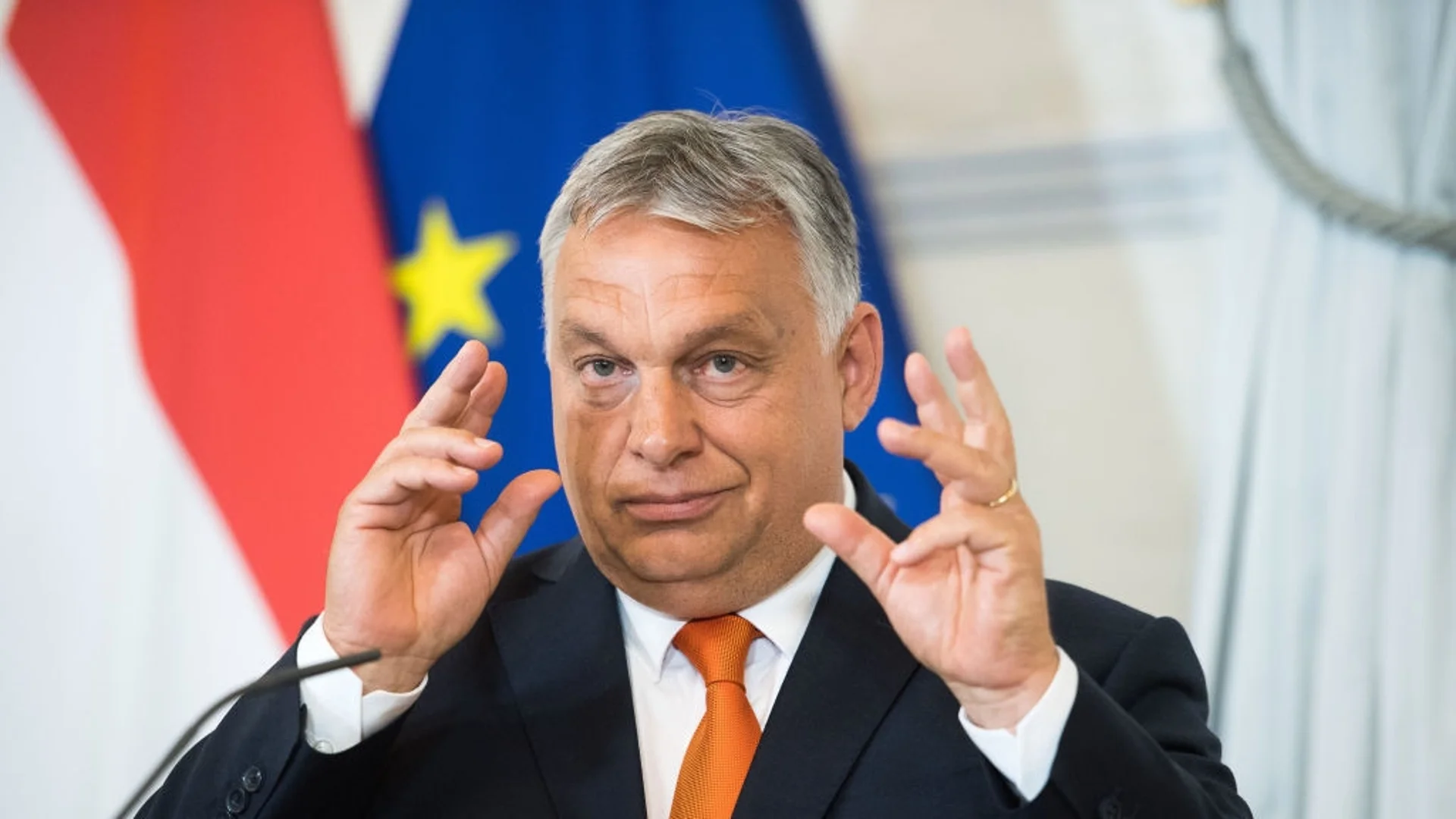 "Орбан да подаде оставка": Хиляди излязоха на протест в Унгария (ВИДЕО)