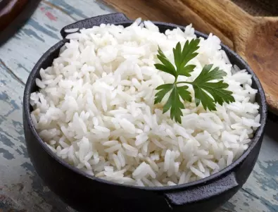 Трябва ли да изплаквате ориза преди готвене или не?