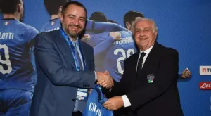 Арестуваха президента на Украинската футболна федерация 