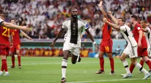 2022/12/01/0781653001669893697