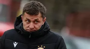 {{ otherArticle[0].article.title }}