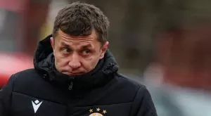 {{ otherArticle[0].article.title }}