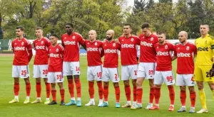 {{ otherArticle[0].article.title }}