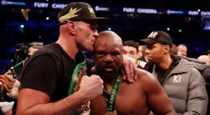 Дерек Чисора: Благодаря на рефера, че спря двубоя