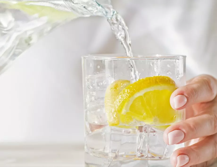 Свойството на водата с лимон, за което дори не предполагате