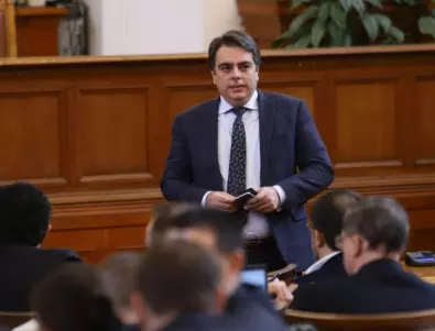 Асен Василев: Ще предложим кабинет на малцинството, ако има гаранции, че ще си свърши работата (ВИДЕО)