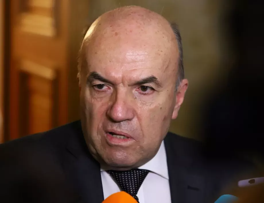 Външният министър: Християн Пендиков продължава да получава заплахи