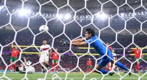 "Нечовешкото" спасяване на Бону, което тотално отказа Португалия от Мондиал 2022 (ВИДЕО)