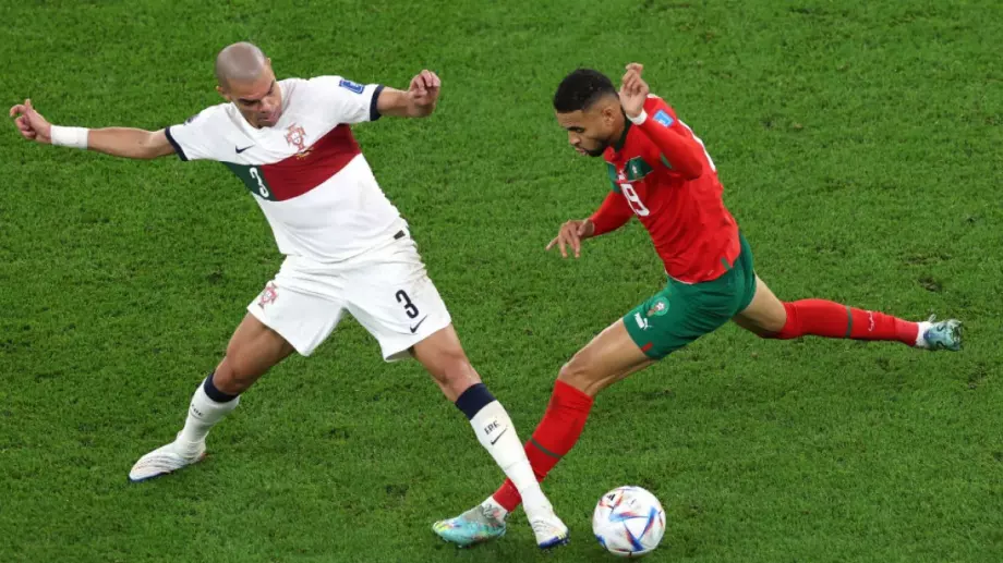 Звездата на Португалия Пепе доиграл мача с Мароко със счупена ръка