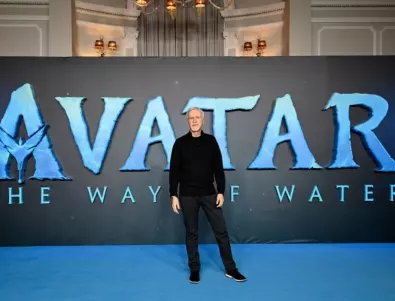 Джеймс Камерън пропусна премиерата на „Аватар“ заради COVID-19