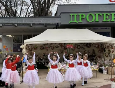 Кметът на Стамболийски откри традиционния Детски коледен базар в града