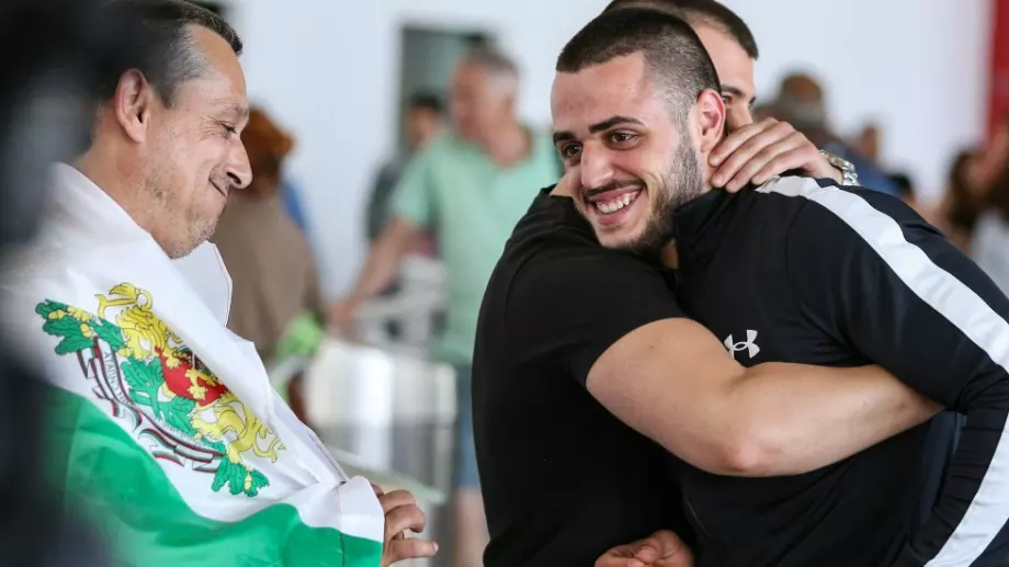 Велико! Карлос Насар постави нов световен рекорд на Световното първенство по вдигане на тежести (ВИДЕО)