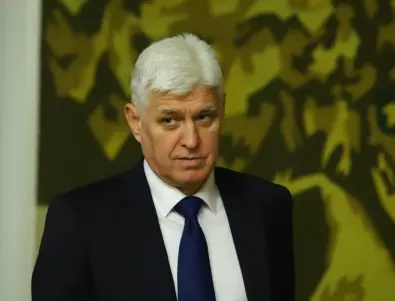 Димитър Стоянов: Манипулативно е твърдението, че изпращаме войски в Украйна