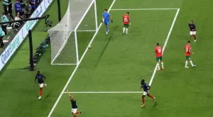 {{ otherArticle[0].article.title }}