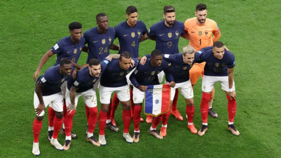 Неприятности за "петлите": Невидим съперник саботира Франция преди финала на Световното първенство