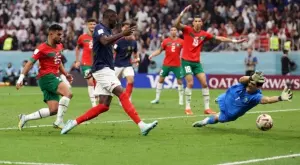 {{ otherArticle[0].article.title }}