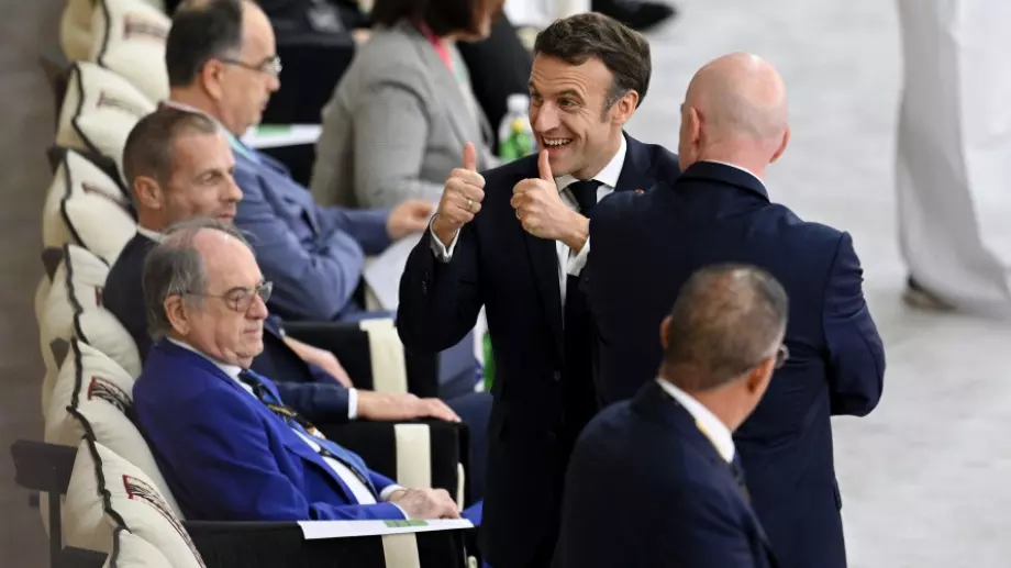 Президентът на Франция е влизал в съблекалнята на Мароко след края на мача
