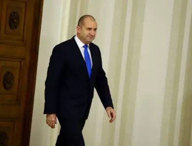 Емил Соколов: Президентът изгради вредния навик да се меси в управлението