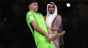 {{ otherArticle[0].article.title }}