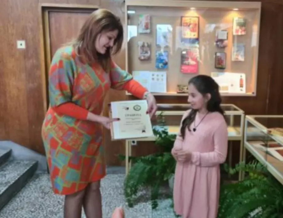 10-годишно момиче от кърджалийско село прочете 293 книги за година 