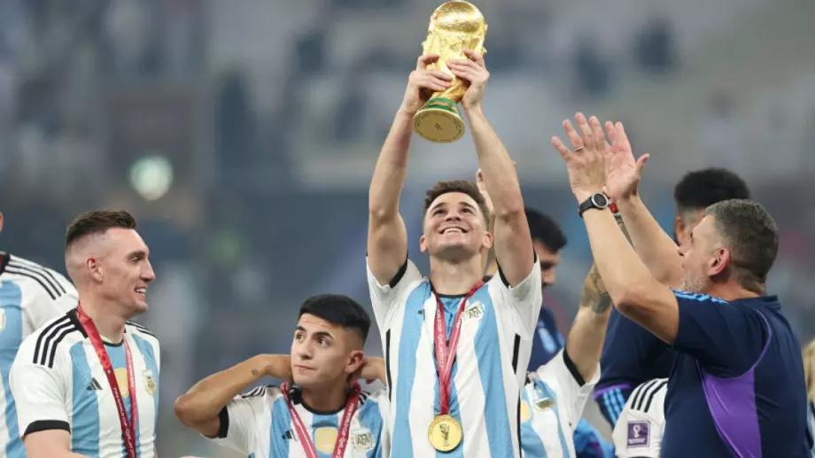 Хулиан Алварес: Гуардиола ми предрече световната титла с Аржентина в Катар