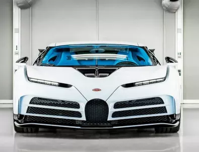 Последното Bugatti Centodieci е доставено на собственика