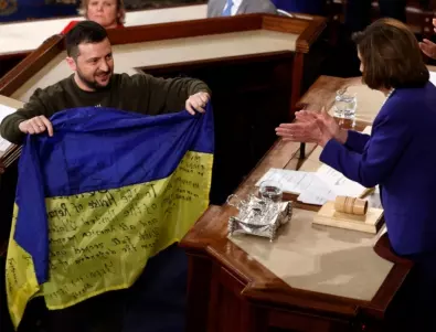 Виден руски пропагандист побесня заради украинското знаме в Конгреса (ВИДЕО)